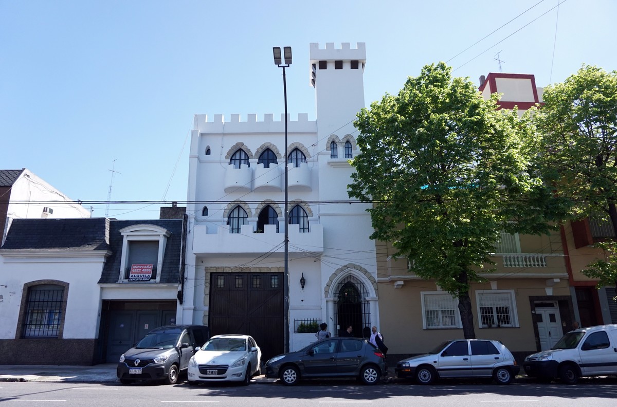 UN “CASTILLO” ESCONDIDO A PLENA VISTA EN CABA